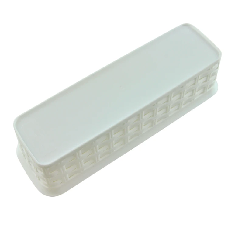 Koszyk rattan 24,2x8x6 cm.png