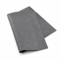 Złożona szara ścierka do szyb wielokrotnego użytku