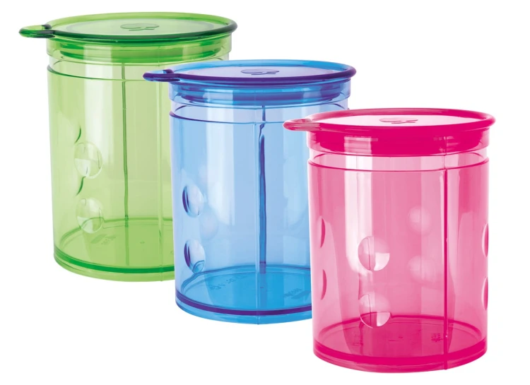 Plastikowe pojemniki na żywność